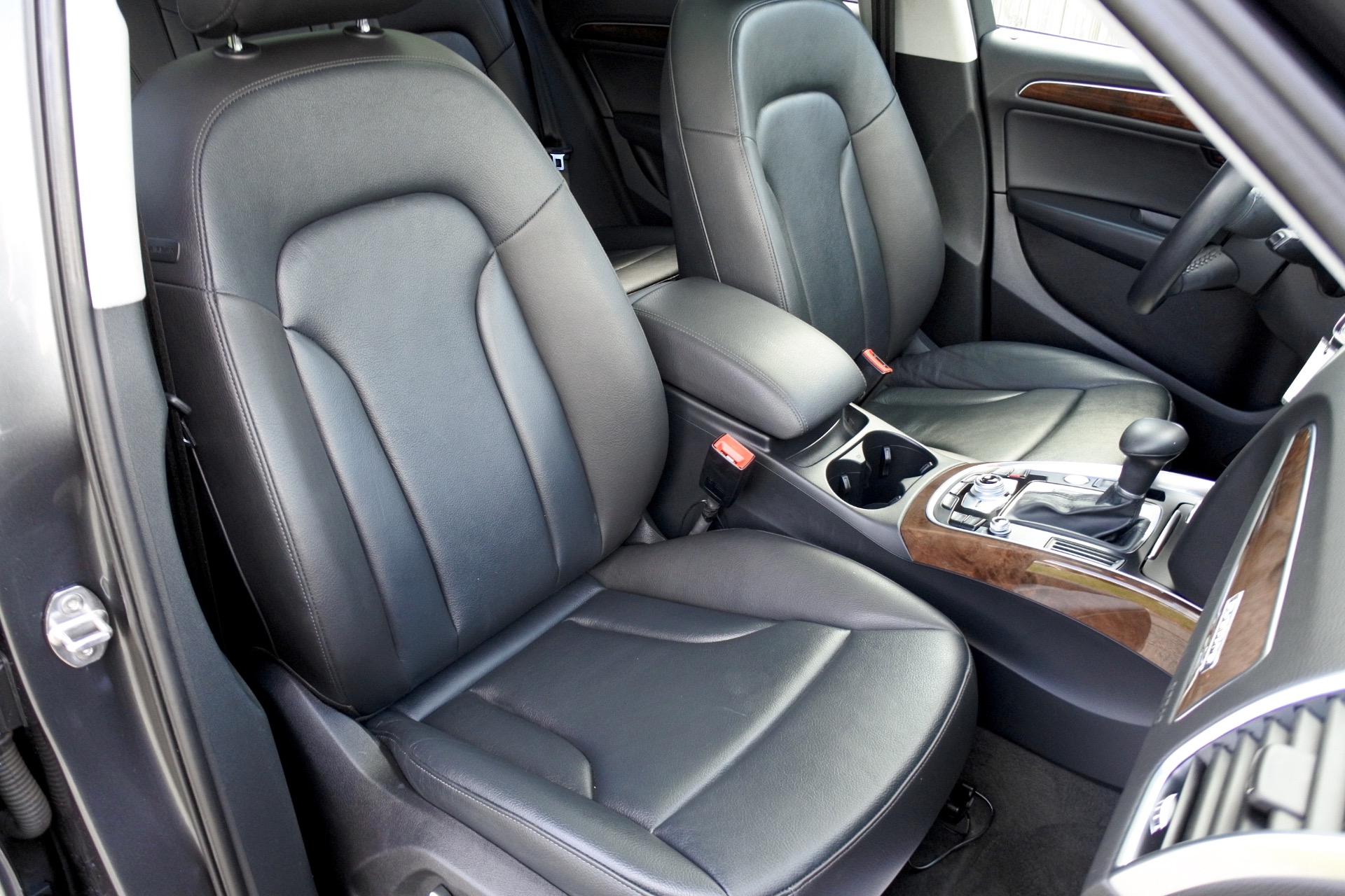 Preowned 2015 AUDI Q5 2.0T Premium Plus quattro for sale by Metro West Motorcars, LLC in Shrewsbury, MA