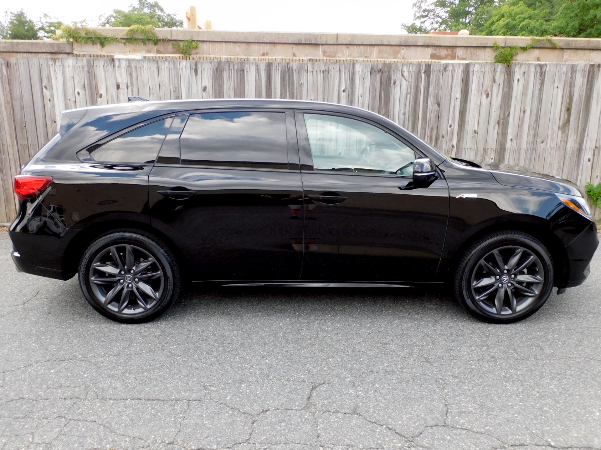 Preowned 2019 ACURA MDX SH-AWD w/Technology/A-Spec Pkg for sale by Metro West Motorcars, LLC in Shrewsbury, MA