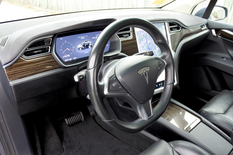 Used 2016 Tesla Model x 90D AWD Used 2016 Tesla Model x 90D AWD for sale  at Metro West Motorcars LLC in Shrewsbury MA 12