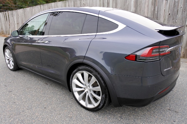Used 2016 Tesla Model x 90D AWD Used 2016 Tesla Model x 90D AWD for sale  at Metro West Motorcars LLC in Shrewsbury MA 3
