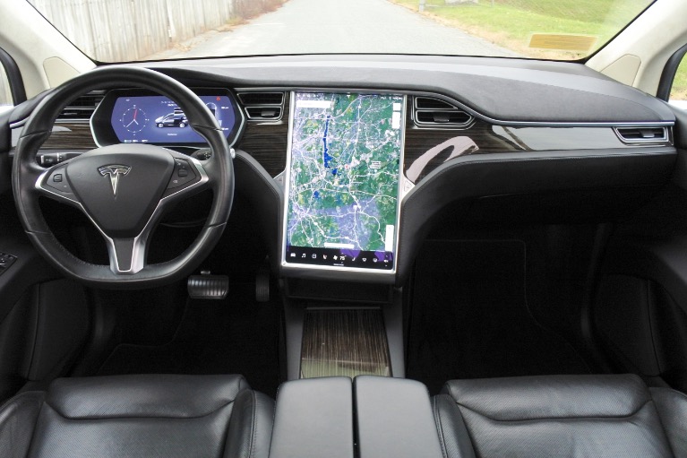 Used 2016 Tesla Model x 90D AWD Used 2016 Tesla Model x 90D AWD for sale  at Metro West Motorcars LLC in Shrewsbury MA 9