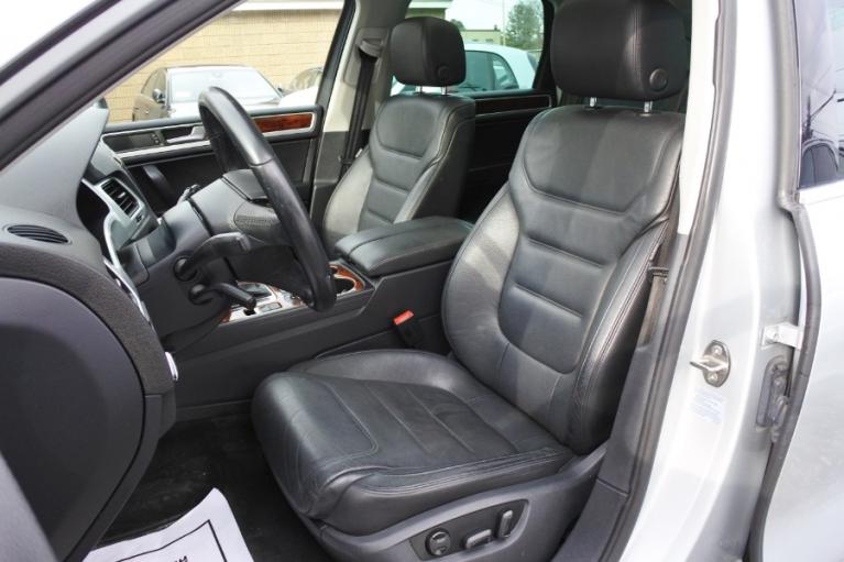 Used 2012 Volkswagen Touareg Sport 4MOTION Used 2012 Volkswagen Touareg Sport 4MOTION for sale at Metro West Motorcars LLC in Shrewsbury MA 14