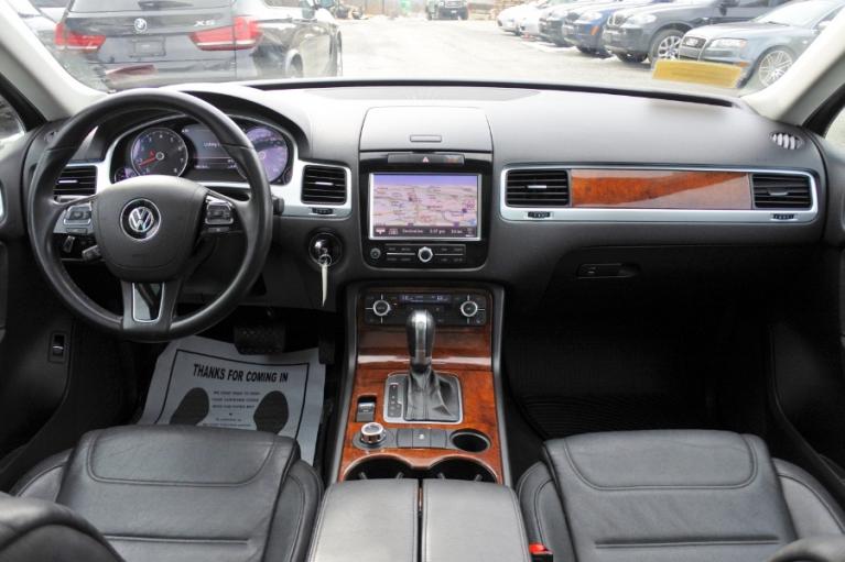 Used 2012 Volkswagen Touareg Sport 4MOTION Used 2012 Volkswagen Touareg Sport 4MOTION for sale at Metro West Motorcars LLC in Shrewsbury MA 9