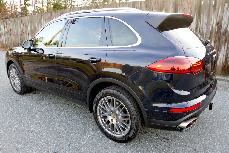Used 2016 Porsche Cayenne Diesel AWD Used 2016 Porsche Cayenne Diesel AWD for sale at Metro West Motorcars LLC in Shrewsbury MA 3