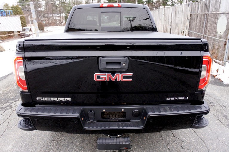 Used 2018 GMC Sierra 1500 4WD Crew Cab 143.5' Denali Used 2018 GMC Sierra 1500 4WD Crew Cab 143.5' Denali for sale at Metro West Motorcars LLC in Shrewsbury MA 4
