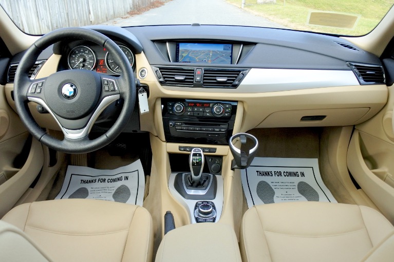 Used 2015 BMW X1 xDrive28i AWD Used 2015 BMW X1 xDrive28i AWD for sale  at Metro West Motorcars LLC in Shrewsbury MA 9