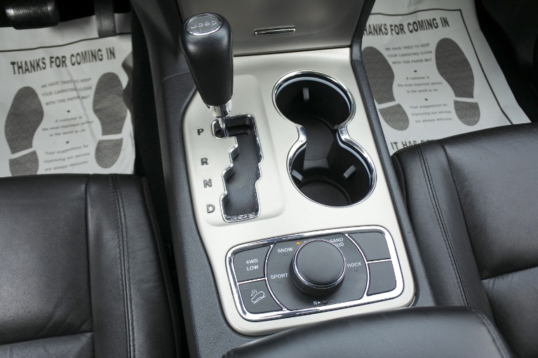 Used 2013 Jeep Grand Cherokee 4WD 4dr Limited Used 2013 Jeep Grand Cherokee 4WD 4dr Limited for sale at Metro West Motorcars LLC in Shrewsbury MA 12