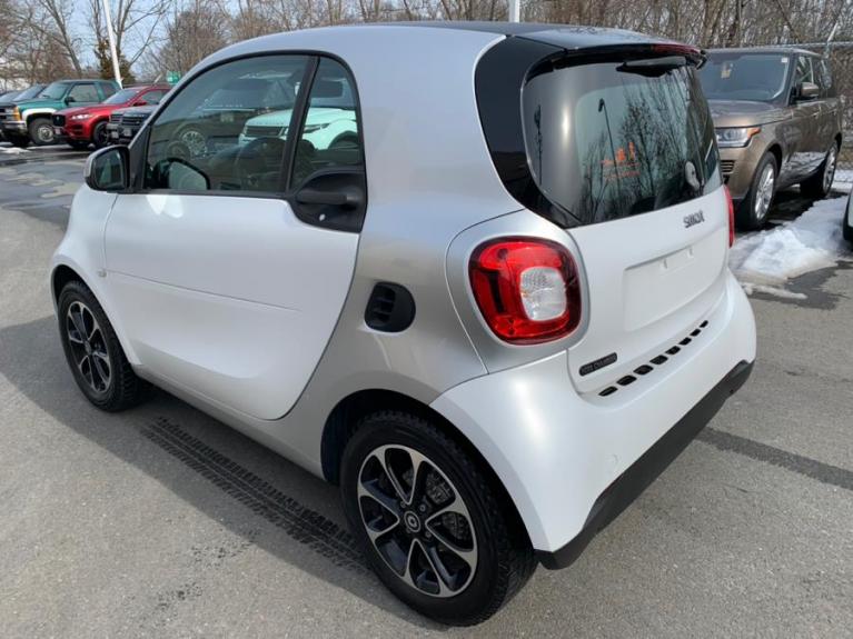 Used 2016 Smart fortwo 2dr Cpe Passion Used 2016 Smart fortwo 2dr Cpe Passion for sale  at Metro West Motorcars LLC in Shrewsbury MA 3