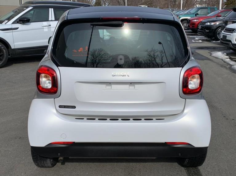 Used 2016 Smart fortwo 2dr Cpe Passion Used 2016 Smart fortwo 2dr Cpe Passion for sale  at Metro West Motorcars LLC in Shrewsbury MA 4