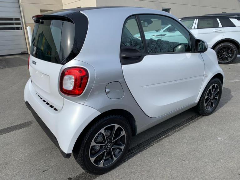 Used 2016 Smart fortwo 2dr Cpe Passion Used 2016 Smart fortwo 2dr Cpe Passion for sale  at Metro West Motorcars LLC in Shrewsbury MA 5