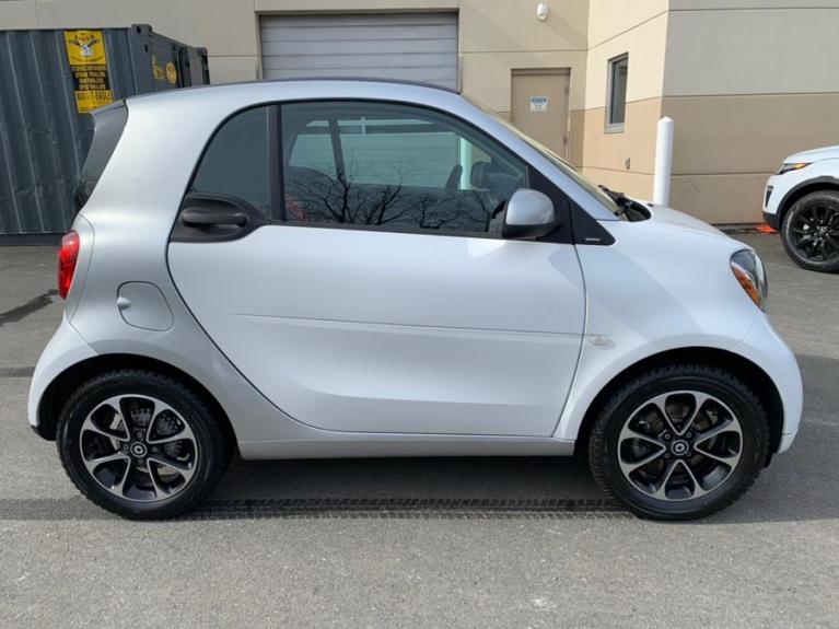 Used 2016 Smart fortwo 2dr Cpe Passion Used 2016 Smart fortwo 2dr Cpe Passion for sale  at Metro West Motorcars LLC in Shrewsbury MA 6