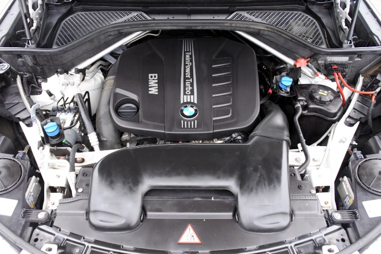 Used 2015 BMW X5 xDrive35d AWD Used 2015 BMW X5 xDrive35d AWD for sale  at Metro West Motorcars LLC in Shrewsbury MA 25