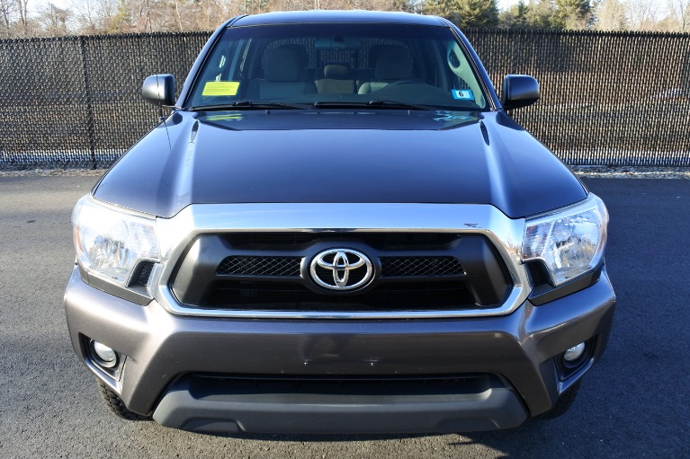 Used 2015 Toyota Tacoma 4WD Double Cab V6 AT (Natl) Used 2015 Toyota Tacoma 4WD Double Cab V6 AT (Natl) for sale  at Metro West Motorcars LLC in Shrewsbury MA 2