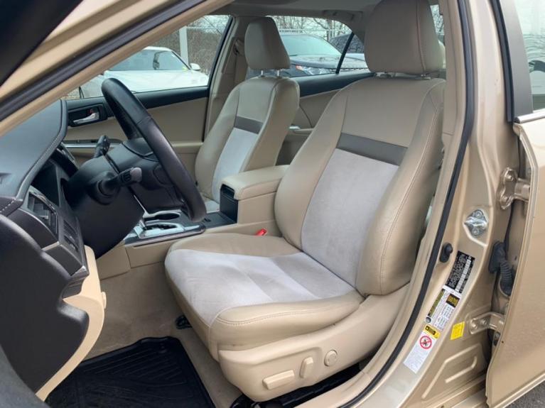 Used 2012 Toyota Camry Hybrid 4dr Sdn XLE Used 2012 Toyota Camry Hybrid 4dr Sdn XLE for sale at Metro West Motorcars LLC in Shrewsbury MA 14
