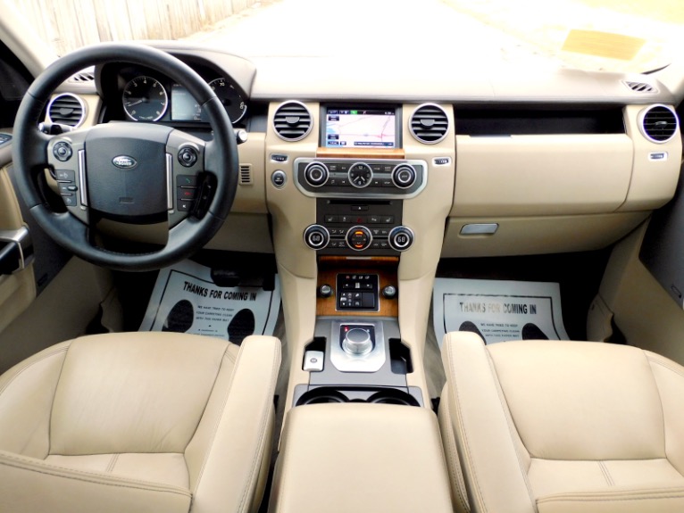 Used 2016 Land Rover Lr4 HSE LUX Used 2016 Land Rover Lr4 HSE LUX for sale at Metro West Motorcars LLC in Shrewsbury MA 9