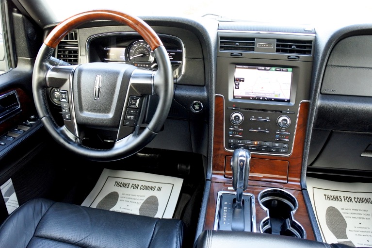 Used 2015 Lincoln Navigator l Reserve 4WD Used 2015 Lincoln Navigator l Reserve 4WD for sale at Metro West Motorcars LLC in Shrewsbury MA 10