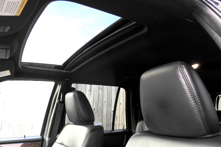 Used 2015 Lincoln Navigator l Reserve 4WD Used 2015 Lincoln Navigator l Reserve 4WD for sale at Metro West Motorcars LLC in Shrewsbury MA 25