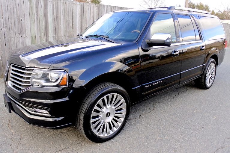 Used 2015 Lincoln Navigator l Reserve 4WD Used 2015 Lincoln Navigator l Reserve 4WD for sale at Metro West Motorcars LLC in Shrewsbury MA 1