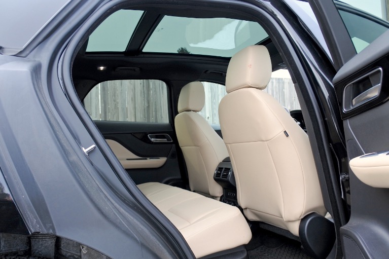 Used 2018 Jaguar F-pace 20d Premium AWD Used 2018 Jaguar F-pace 20d Premium AWD for sale at Metro West Motorcars LLC in Shrewsbury MA 18