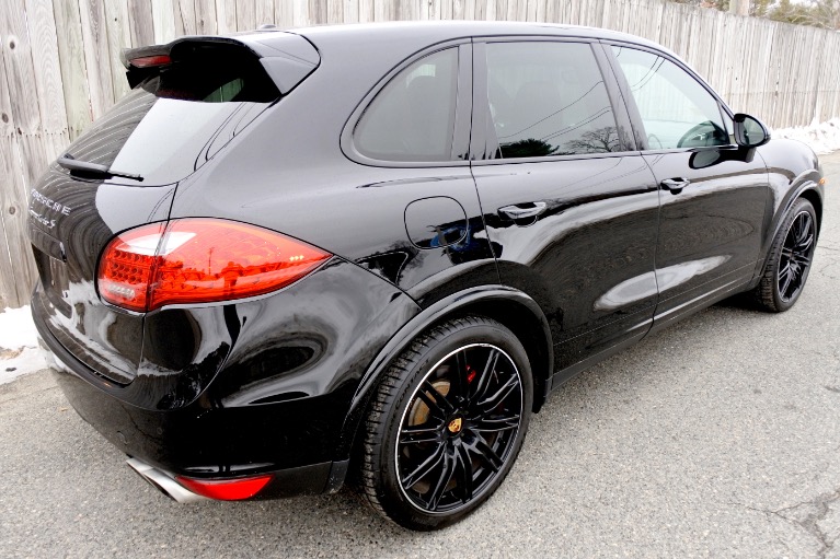 Used 2014 Porsche Cayenne Turbo S AWD Used 2014 Porsche Cayenne Turbo S AWD for sale  at Metro West Motorcars LLC in Shrewsbury MA 5