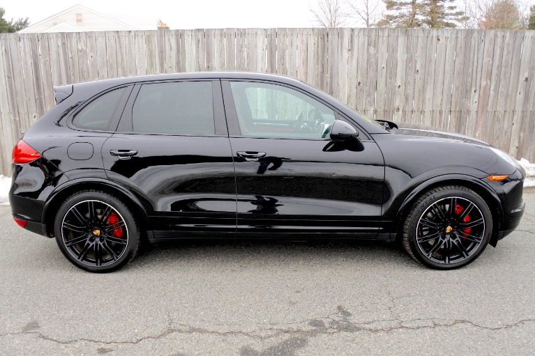 Used 2014 Porsche Cayenne Turbo S AWD Used 2014 Porsche Cayenne Turbo S AWD for sale at Metro West Motorcars LLC in Shrewsbury MA 6