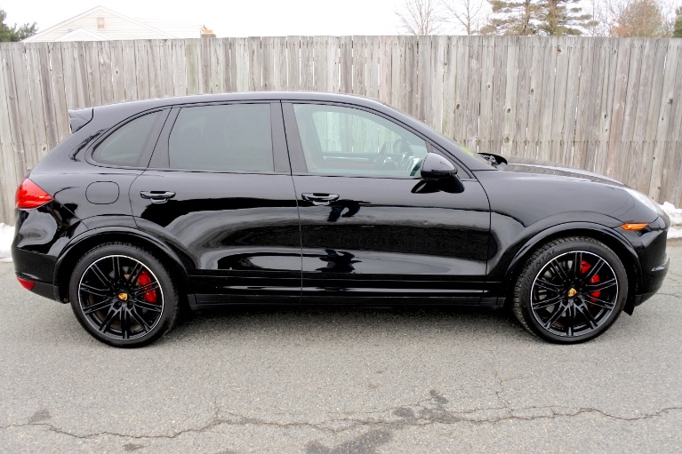 Used 2014 Porsche Cayenne Turbo S AWD Used 2014 Porsche Cayenne Turbo S AWD for sale  at Metro West Motorcars LLC in Shrewsbury MA 6