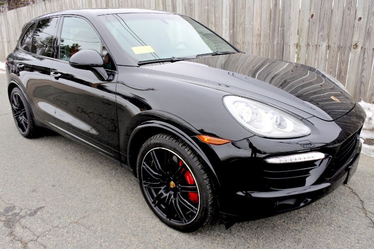 Used 2014 Porsche Cayenne Turbo S AWD Used 2014 Porsche Cayenne Turbo S AWD for sale at Metro West Motorcars LLC in Shrewsbury MA 7
