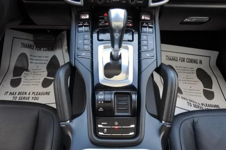 Used 2013 Porsche Cayenne Diesel AWD Used 2013 Porsche Cayenne Diesel AWD for sale at Metro West Motorcars LLC in Shrewsbury MA 12