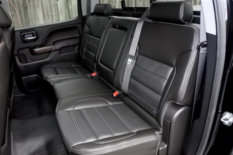 Used 2016 GMC Sierra 1500 4WD Crew Cab 143.5 Denali Used 2016 GMC Sierra 1500 4WD Crew Cab 143.5 Denali for sale at Metro West Motorcars LLC in Shrewsbury MA 16