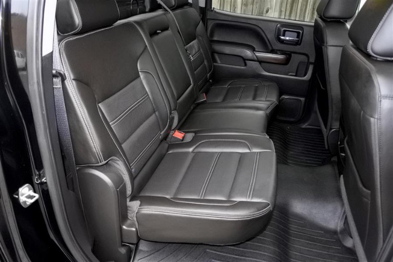 Used 2016 GMC Sierra 1500 4WD Crew Cab 143.5 Denali Used 2016 GMC Sierra 1500 4WD Crew Cab 143.5 Denali for sale at Metro West Motorcars LLC in Shrewsbury MA 17