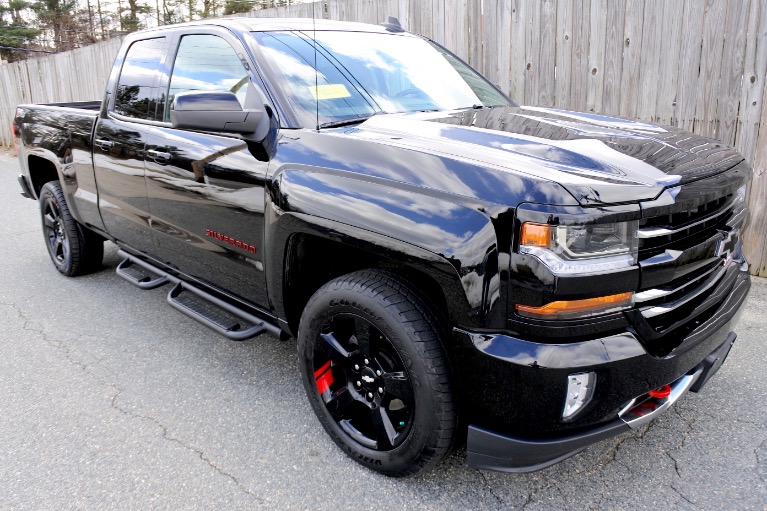 Used 2017 Chevrolet Silverado 1500 4WD Double Cab 143.5' LT w/1LT Used 2017 Chevrolet Silverado 1500 4WD Double Cab 143.5' LT w/1LT for sale  at Metro West Motorcars LLC in Shrewsbury MA 7