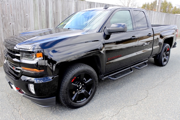 Used 2017 Chevrolet Silverado 1500 4WD Double Cab 143.5' LT w/1LT Used 2017 Chevrolet Silverado 1500 4WD Double Cab 143.5' LT w/1LT for sale  at Metro West Motorcars LLC in Shrewsbury MA 1