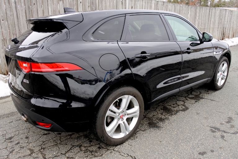 Used 2017 Jaguar F-pace 35t R-Sport AWD Used 2017 Jaguar F-pace 35t R-Sport AWD for sale at Metro West Motorcars LLC in Shrewsbury MA 5