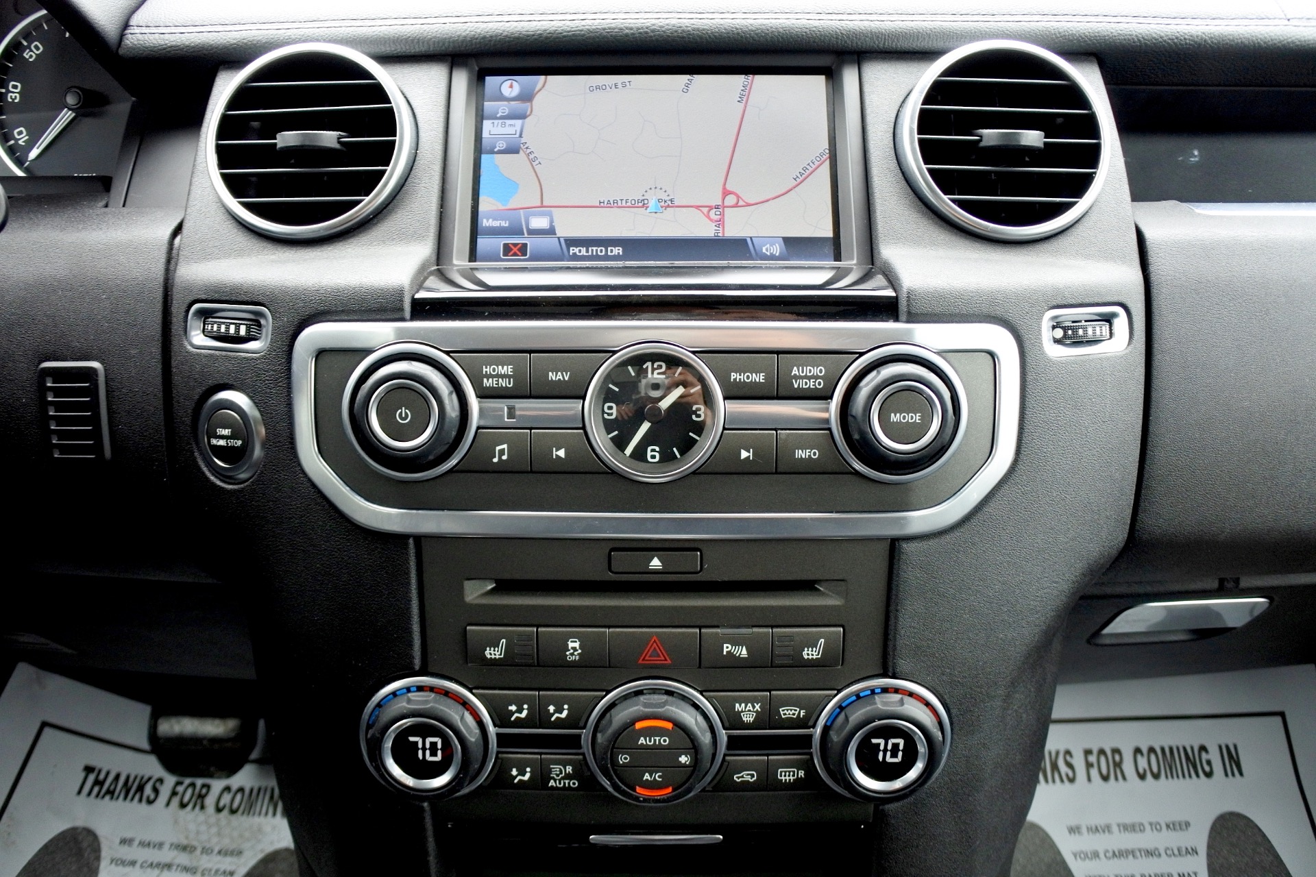 2011 Land Rover LR4 HSE LUX photo 11