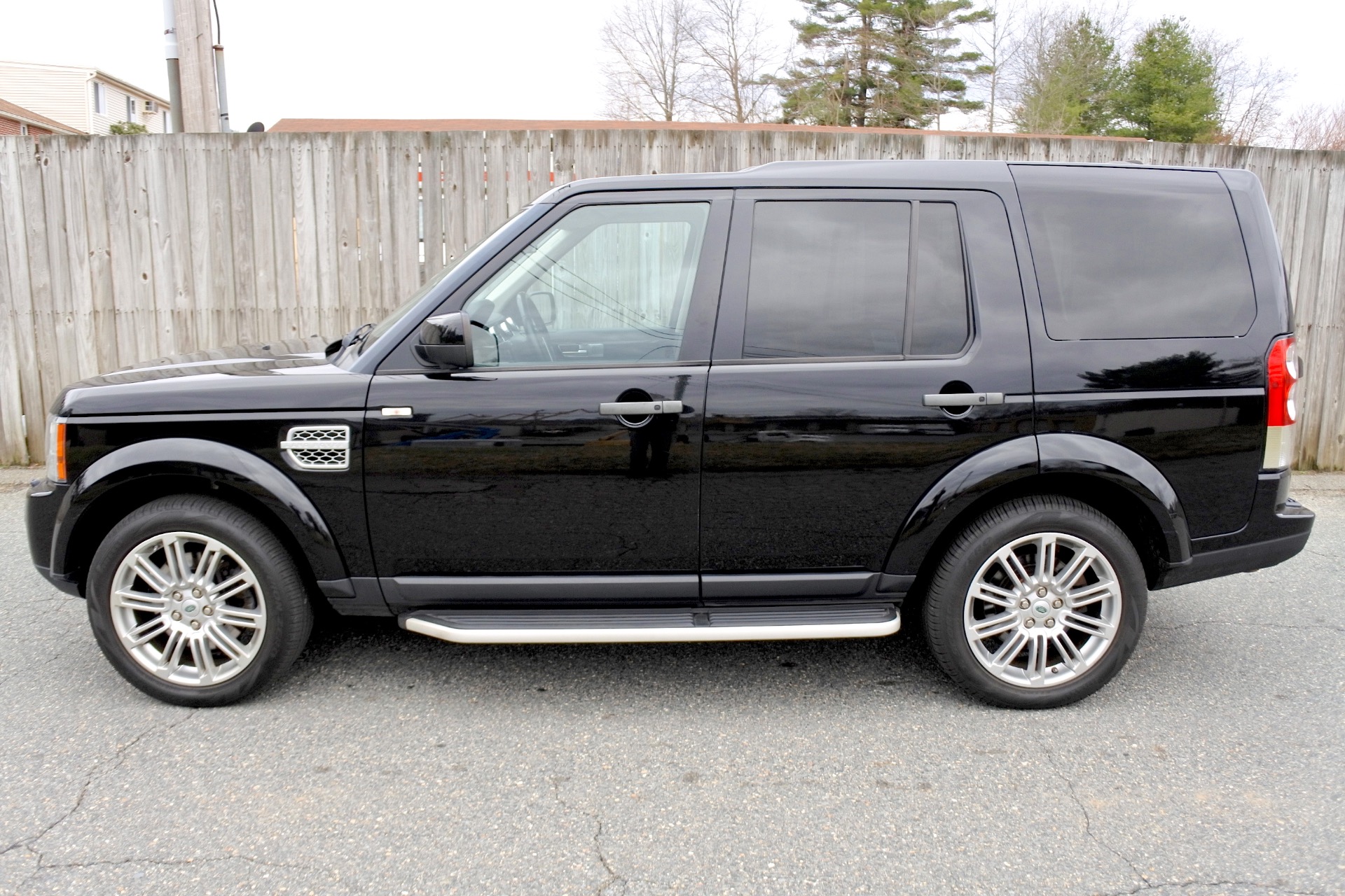 2011 Land Rover LR4 HSE LUX photo 2