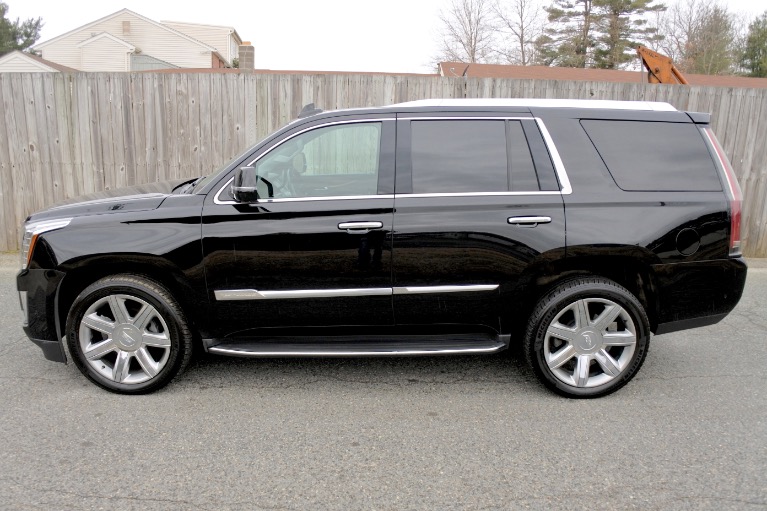 Used 2017 Cadillac Escalade 4WD Luxury Used 2017 Cadillac Escalade 4WD Luxury for sale  at Metro West Motorcars LLC in Shrewsbury MA 2