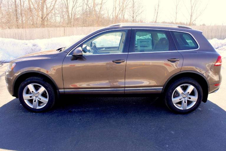 Used 2014 Volkswagen Touareg 4dr TDI Lux Used 2014 Volkswagen Touareg 4dr TDI Lux for sale  at Metro West Motorcars LLC in Shrewsbury MA 2