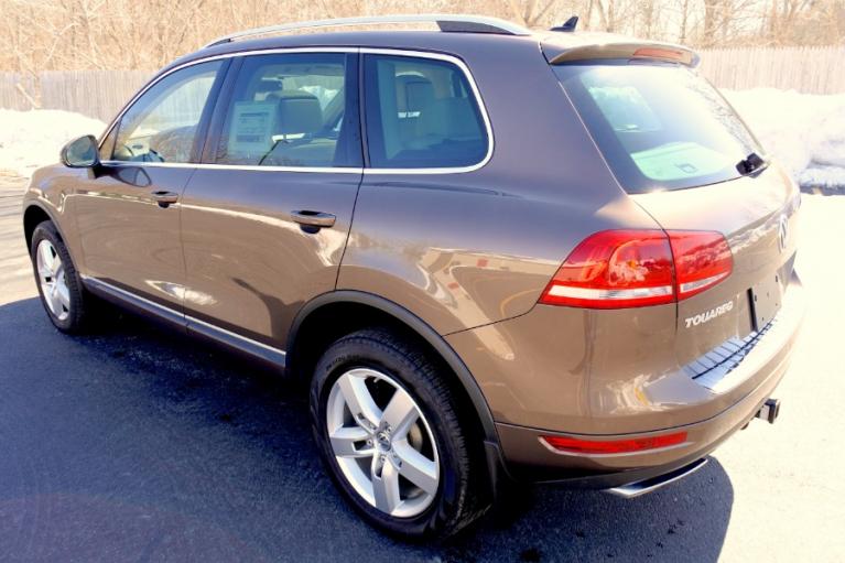 Used 2014 Volkswagen Touareg 4dr TDI Lux Used 2014 Volkswagen Touareg 4dr TDI Lux for sale  at Metro West Motorcars LLC in Shrewsbury MA 3