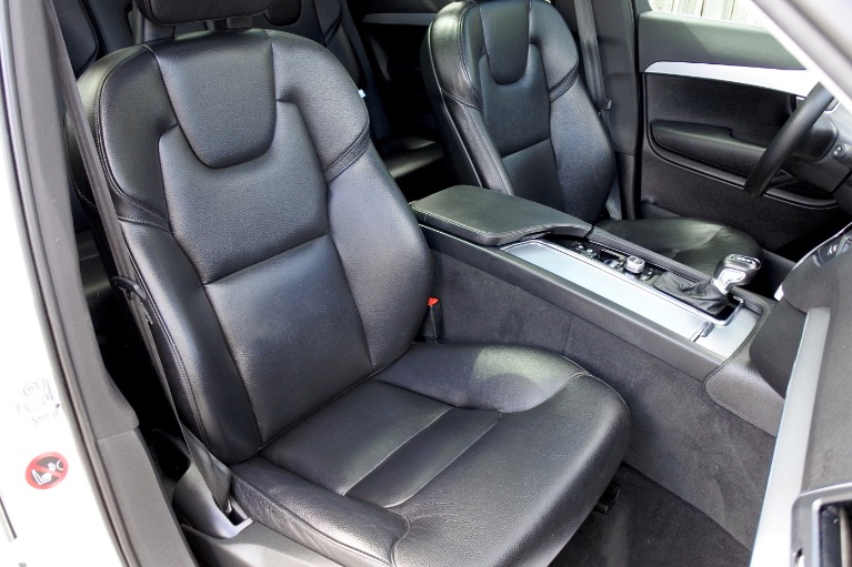 Used 2017 Volvo Xc90 T6 AWD 7-Passenger Momentum Used 2017 Volvo Xc90 T6 AWD 7-Passenger Momentum for sale at Metro West Motorcars LLC in Shrewsbury MA 23