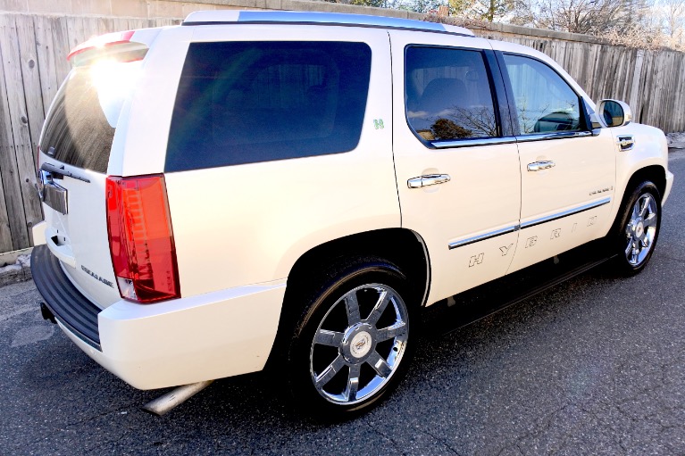 Used 2009 Cadillac Escalade Hybrid 4WD Used 2009 Cadillac Escalade Hybrid 4WD for sale  at Metro West Motorcars LLC in Shrewsbury MA 5