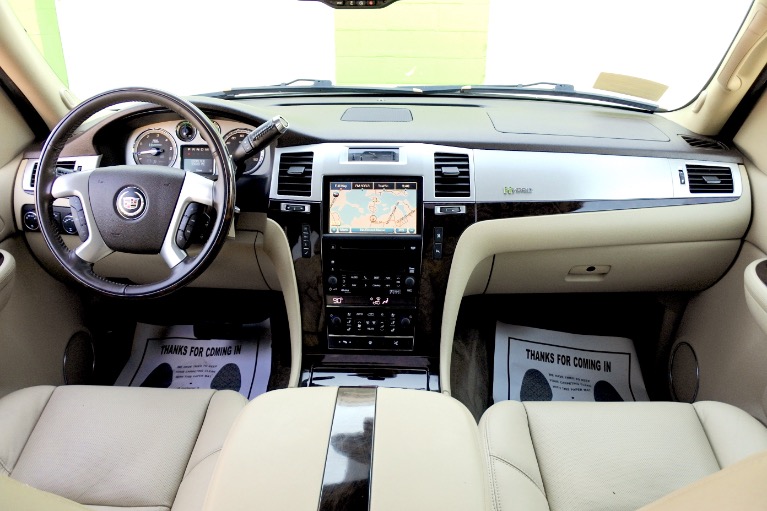 Used 2009 Cadillac Escalade Hybrid 4WD Used 2009 Cadillac Escalade Hybrid 4WD for sale at Metro West Motorcars LLC in Shrewsbury MA 9