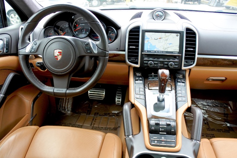 Used 2012 Porsche Cayenne Turbo AWD Used 2012 Porsche Cayenne Turbo AWD for sale at Metro West Motorcars LLC in Shrewsbury MA 10