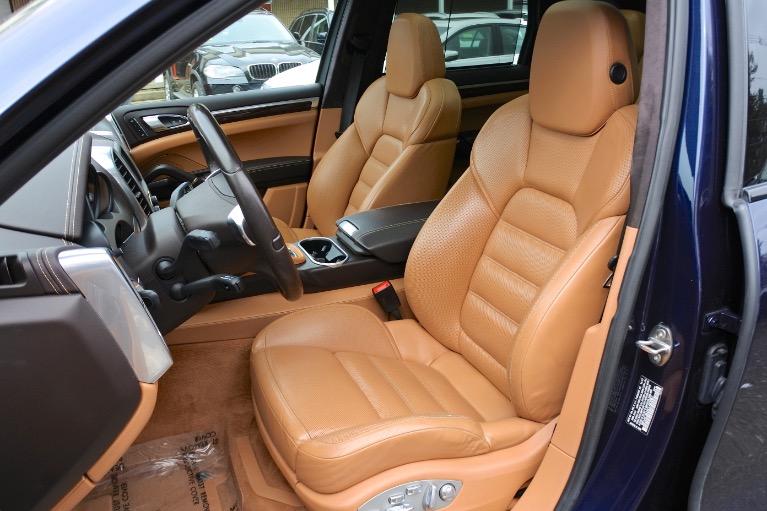 Used 2012 Porsche Cayenne Turbo AWD Used 2012 Porsche Cayenne Turbo AWD for sale at Metro West Motorcars LLC in Shrewsbury MA 14