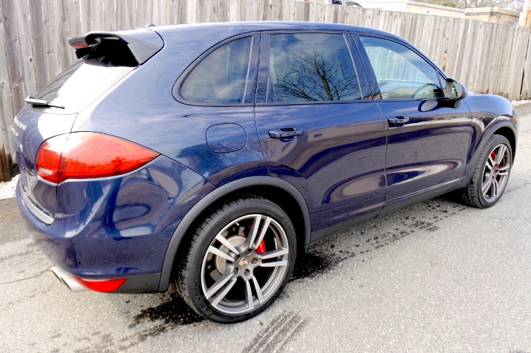 Used 2012 Porsche Cayenne Turbo AWD Used 2012 Porsche Cayenne Turbo AWD for sale  at Metro West Motorcars LLC in Shrewsbury MA 5