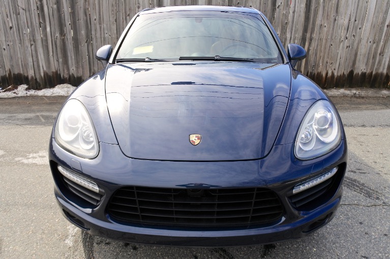 Used 2012 Porsche Cayenne Turbo AWD Used 2012 Porsche Cayenne Turbo AWD for sale at Metro West Motorcars LLC in Shrewsbury MA 8