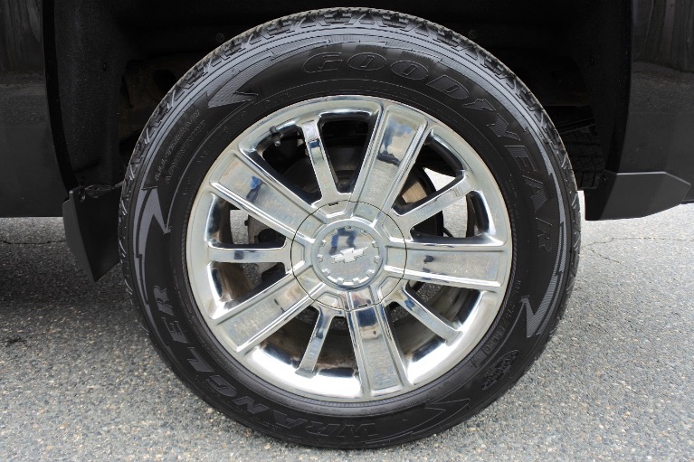 Used 2014 Chevrolet Silverado 1500 4WD Crew Cab 143.5' High Country Used 2014 Chevrolet Silverado 1500 4WD Crew Cab 143.5' High Country for sale at Metro West Motorcars LLC in Shrewsbury MA 22