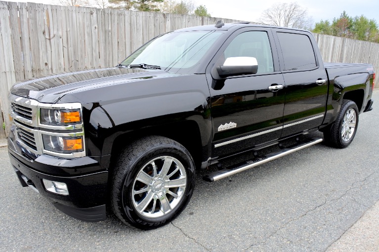 Used 2014 Chevrolet Silverado 1500 4WD Crew Cab 143.5' High Country Used 2014 Chevrolet Silverado 1500 4WD Crew Cab 143.5' High Country for sale  at Metro West Motorcars LLC in Shrewsbury MA 1