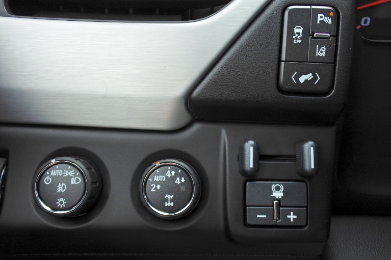 Used 2015 GMC Yukon SLT 4WD Used 2015 GMC Yukon SLT 4WD for sale at Metro West Motorcars LLC in Shrewsbury MA 23