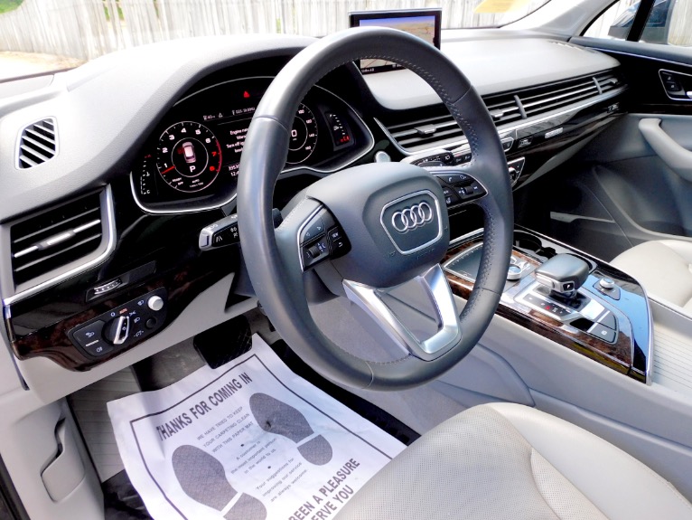 Used 2017 Audi Q7 3.0 TFSI Prestige Quattro Used 2017 Audi Q7 3.0 TFSI Prestige Quattro for sale at Metro West Motorcars LLC in Shrewsbury MA 13