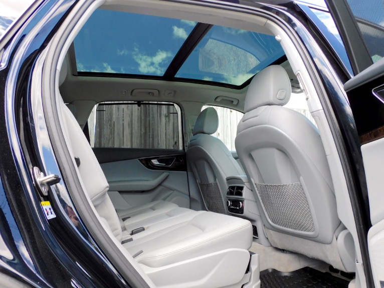 Used 2017 Audi Q7 3.0 TFSI Prestige Quattro Used 2017 Audi Q7 3.0 TFSI Prestige Quattro for sale at Metro West Motorcars LLC in Shrewsbury MA 21